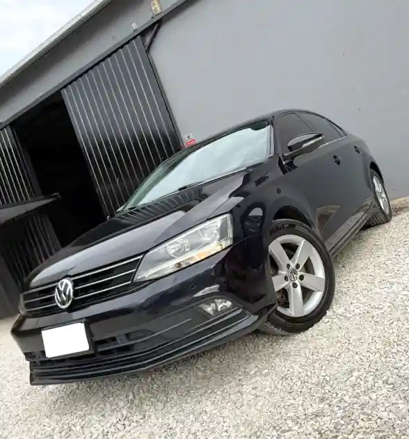 Volkswagen Vento  2.5 170 Hp Luxury Tip  L/15  2015 - foto 1