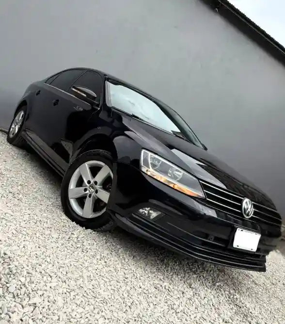 Volkswagen Vento  2.5 170 Hp Luxury Tip  L/15  2015 - foto 5