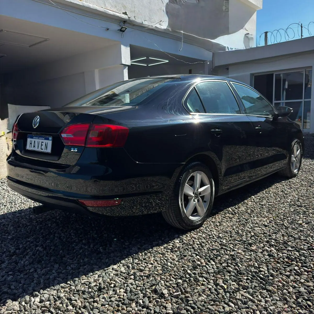 Volkswagen Vento  2.5 170 Hp Luxury      L/11  2012 - foto 3