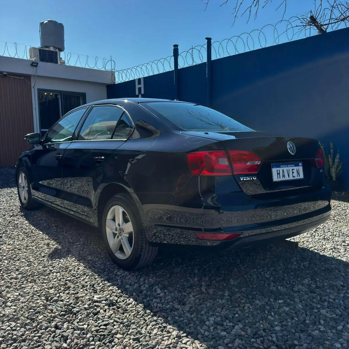 Volkswagen Vento  2.5 170 Hp Luxury      L/11  2012 - foto 4