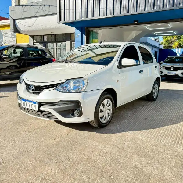 Toyota Etios 1.5 5 Ptas X  6Mt       L/18  2019 - foto 1