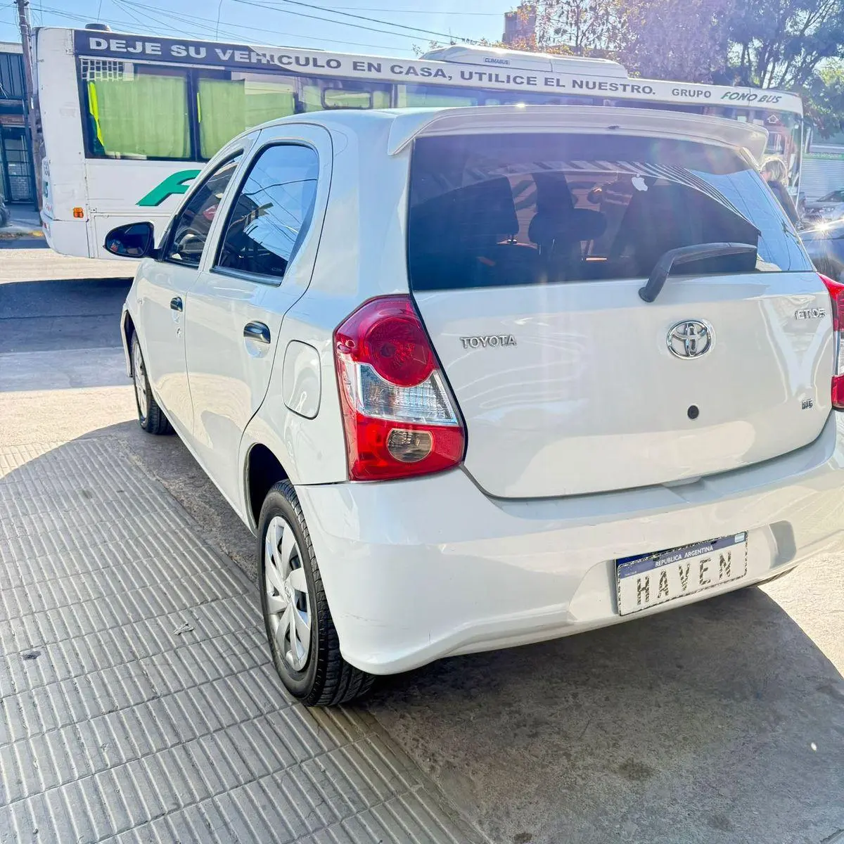 Toyota Etios 1.5 5 Ptas X  6Mt       L/18  2019 - foto 4