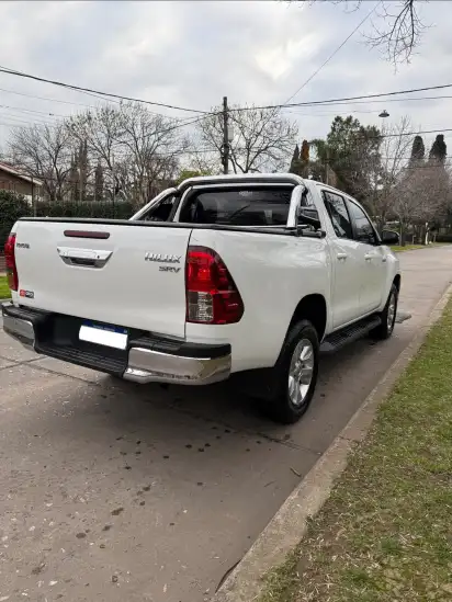 Toyota Hilux L/16 2.8 Dc 4X2 Tdi Srv  2018 - foto 3