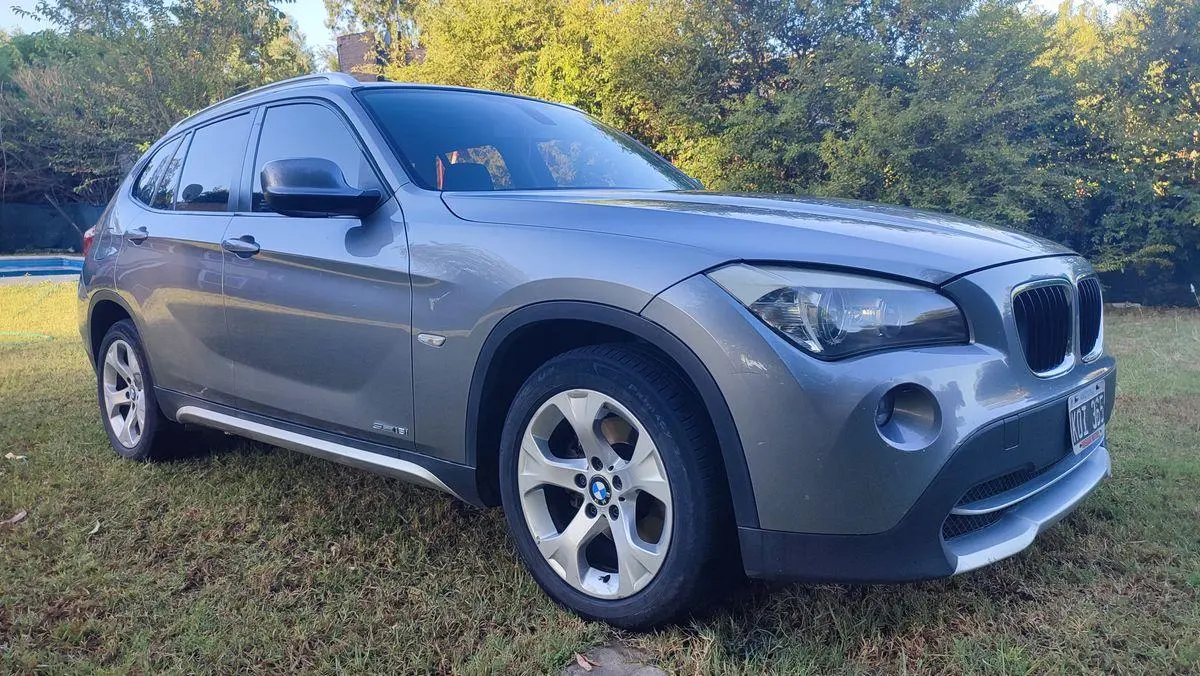 Bmw X 1  18 I Sdrive  2011 - foto 2