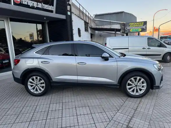 Audi Q3 1.4 T 150Hp 35 Stronic Sportback   2025 - foto 4