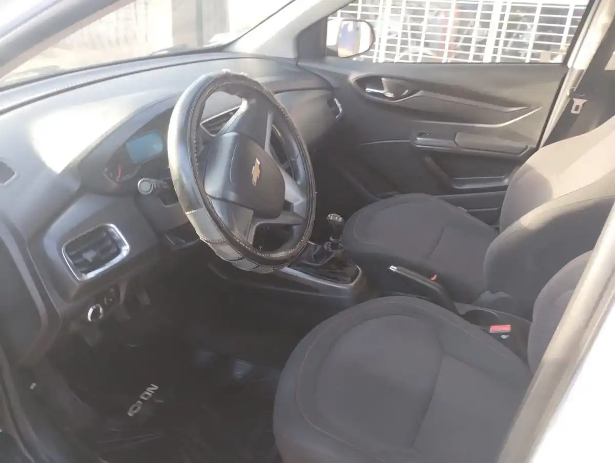 Chevrolet Onix 1.4 Ltz  2015 - foto 3