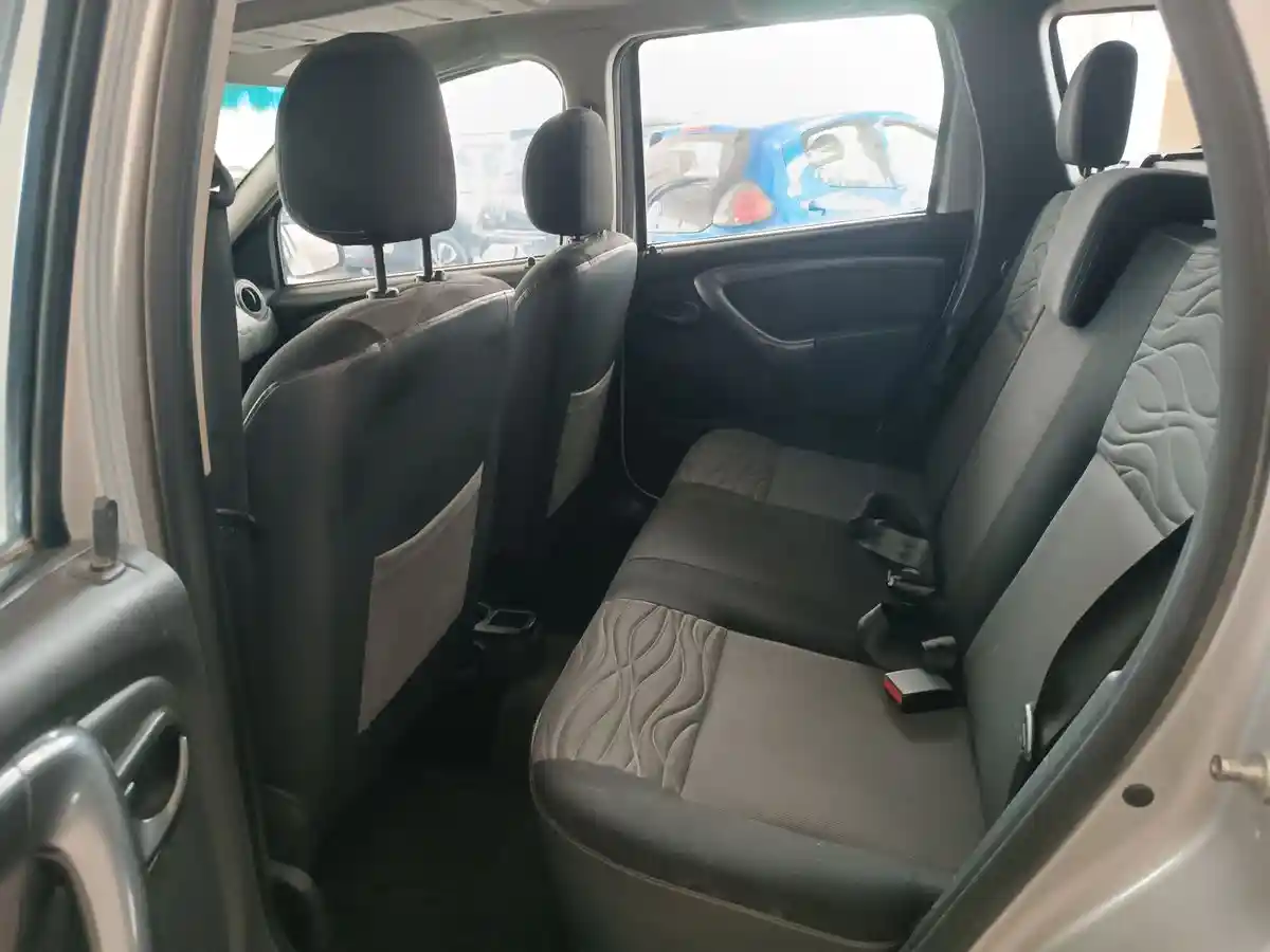 Renault Duster 2.0 4X2 Luxe  2013 - foto 5