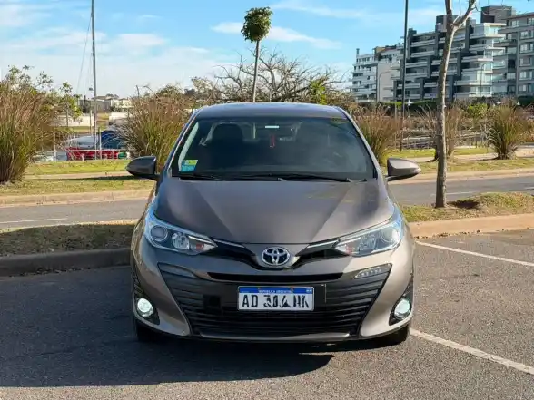 Toyota Yaris 1.5 4 Ptas Xls  2019 - foto 2