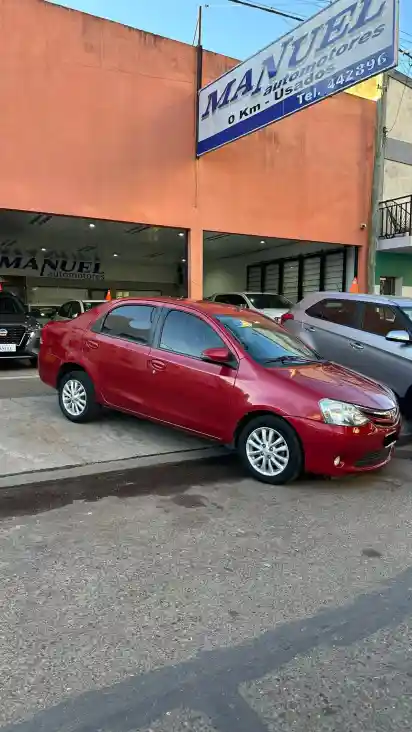 TOYOTA ETIOS 1.5 4 PTAS XLS 2015 - foto 1