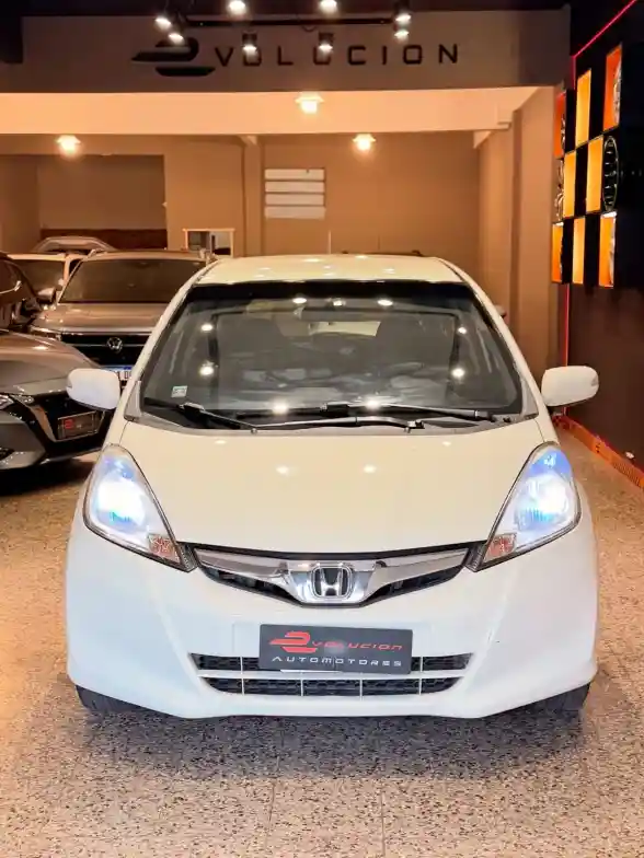 Honda Fit  1.5 Ex  5 Ptas     L/09//L/13  2014 - foto 3