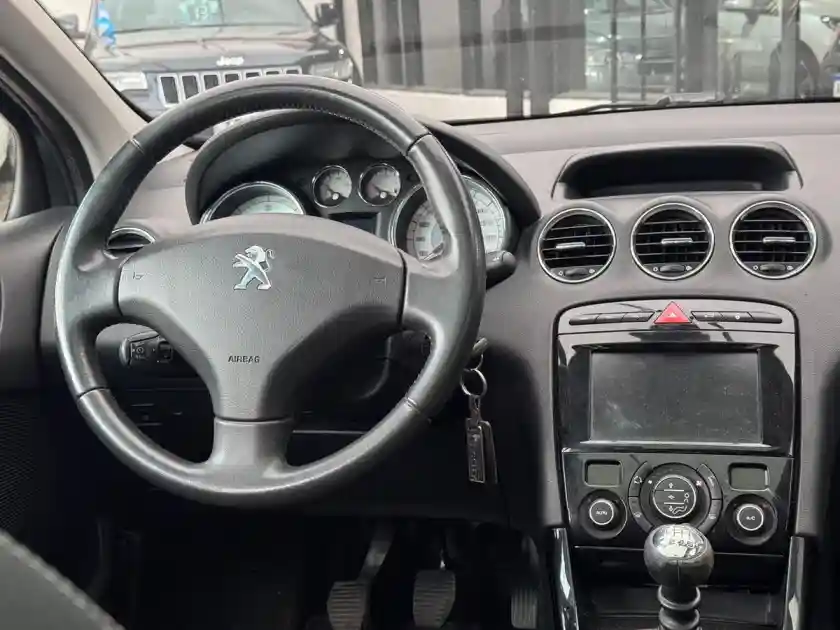 Peugeot 308 1.6  Hdi Allure Nav  2017 - foto 5