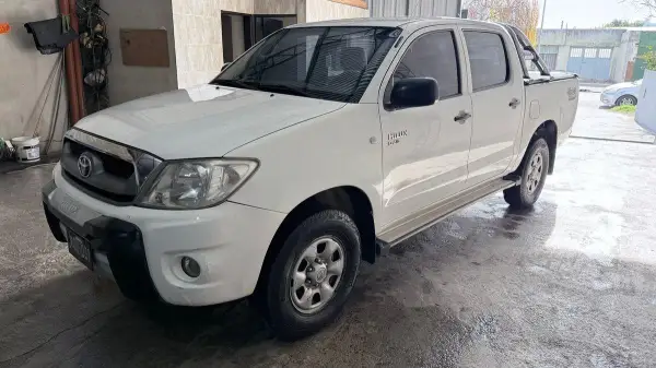 Toyota Hilux L/05 2.5 Dc 4X4 Td  Dx  2011 - foto 1