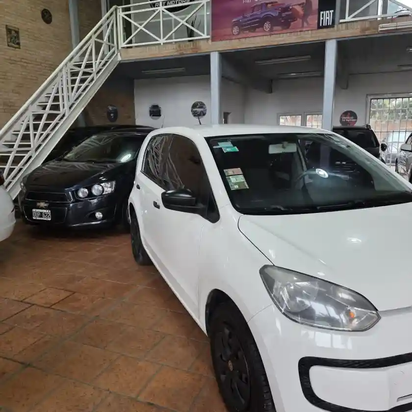 VOLKSWAGEN UP! 5 PTAS TAKE AA 2016 - foto 1