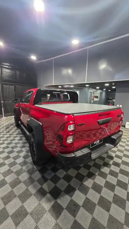Toyota Hilux L/24 2.8 Dc 4X4 Tdi Gr-S Iv At  2026 - foto 4