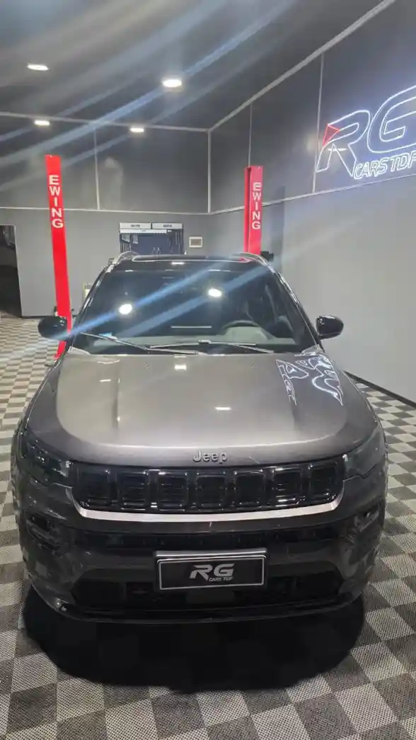 Chrysler Jeep Compass 2.0T Blackhawk 4X4 At9  2025 - foto 3