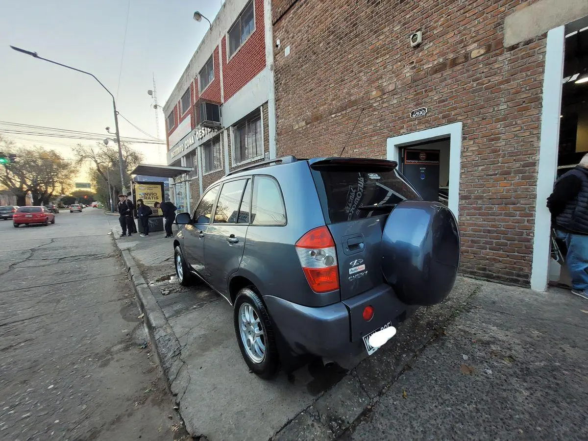 Chery Tiggo   2.0 4X2 Confort  2011 - foto 2