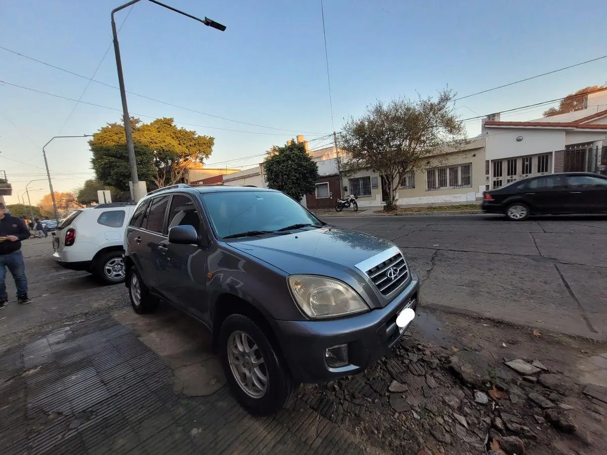 Chery Tiggo   2.0 4X2 Confort  2011 - foto 3