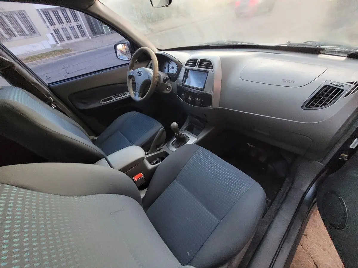 Chery Tiggo   2.0 4X2 Confort  2011 - foto 4