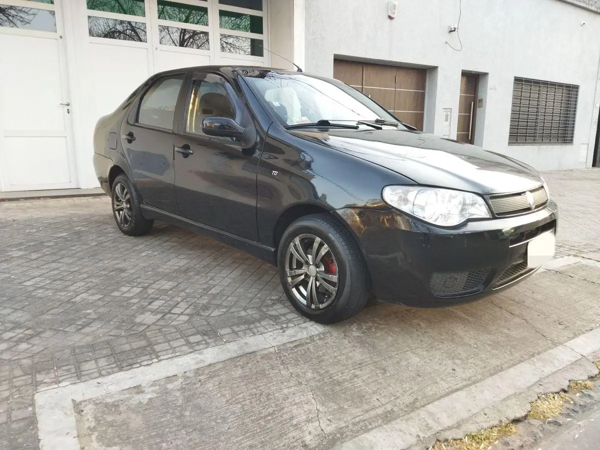 Fiat Siena 1.7 Elx Td  L/N Aa  2007 - foto 2