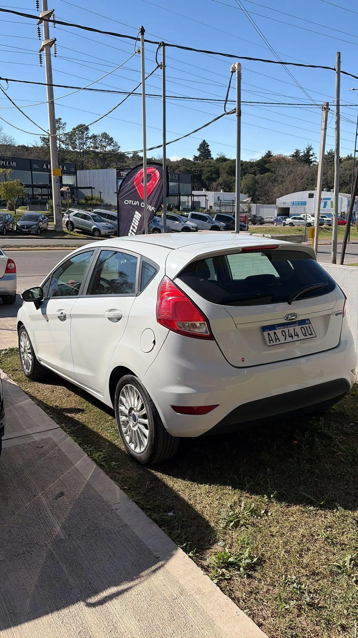 Ford Fiesta  1.6 5P Se      Power. (Kd)  2017 - foto 2
