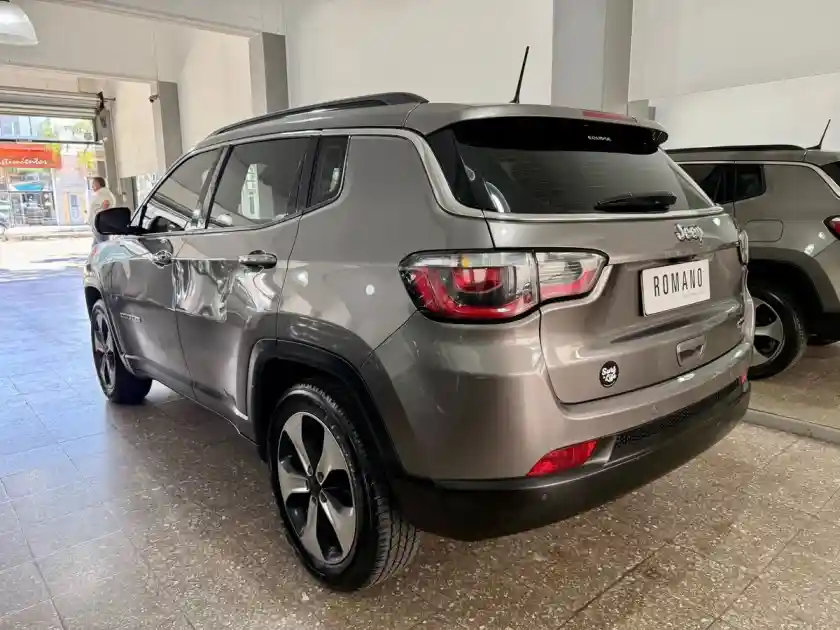 Chrysler Jeep Compass 2.4 Longitude At6 4X2  2018 - foto 4