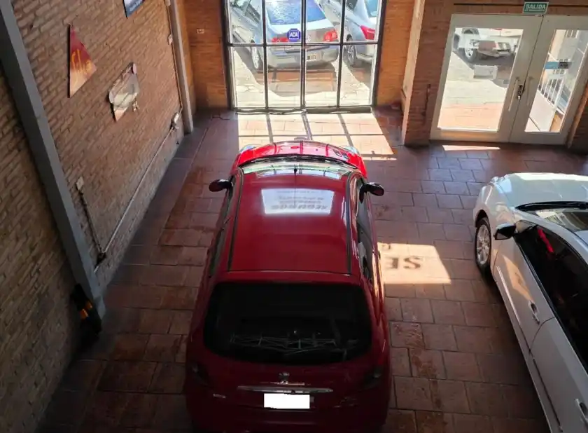 Peugeot 207 Compact 1.4 3 P Xr//Active  2013 - foto 2