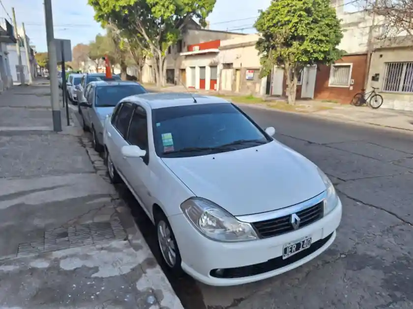 Renault Symbol 1.6 16V Luxe  2010 - foto 2