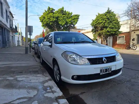 Renault Symbol 1.6 16V Luxe  2010 - foto 4