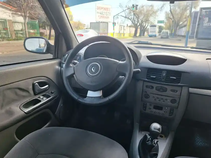 Renault Symbol 1.6 16V Luxe  2010 - foto 5