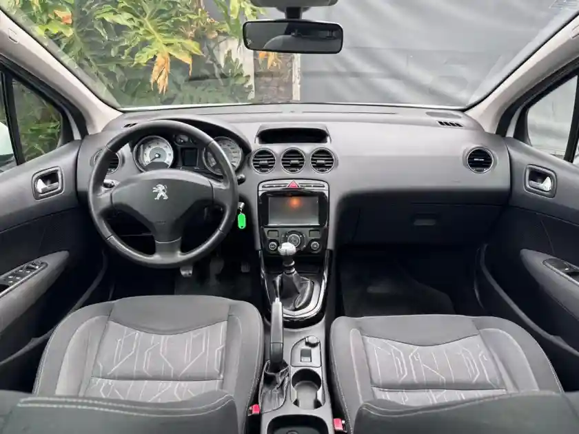 Peugeot 308 1.6  Hdi Allure Nav  2018 - foto 5