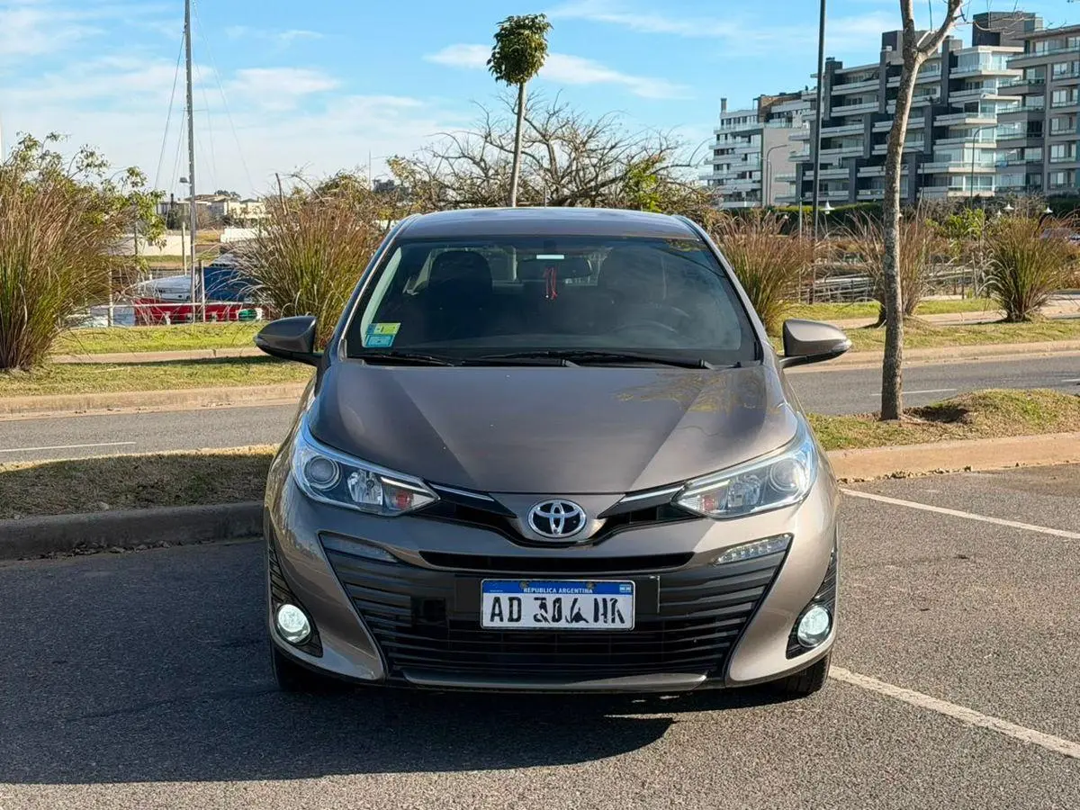 Toyota Yaris 1.5 4 Ptas Xls  2019 - foto 2