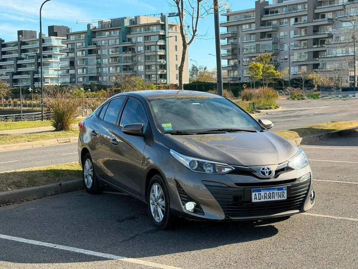 Toyota Yaris 1.5 4 Ptas Xls  2019 - foto 3