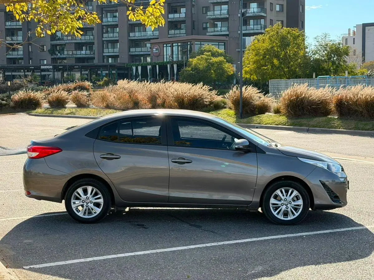 Toyota Yaris 1.5 4 Ptas Xls  2019 - foto 5