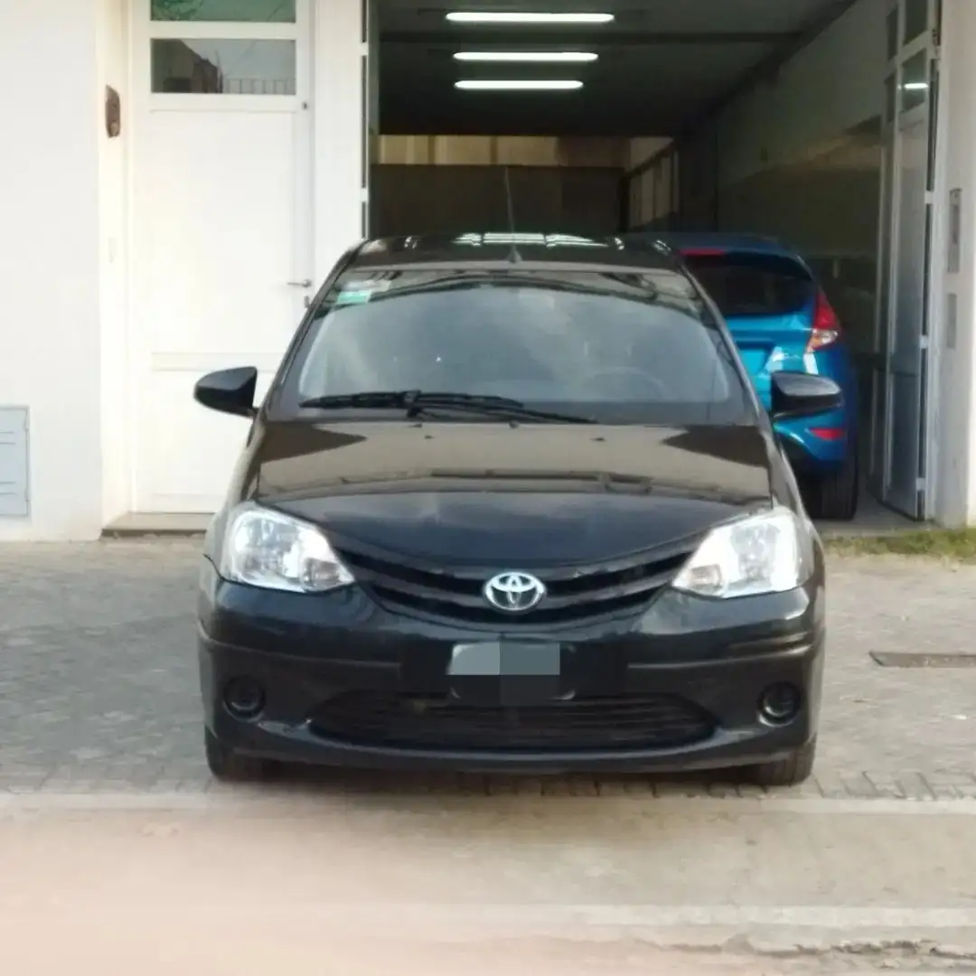 Toyota Etios 1.5 4 Ptas Xs  2015 - foto 3