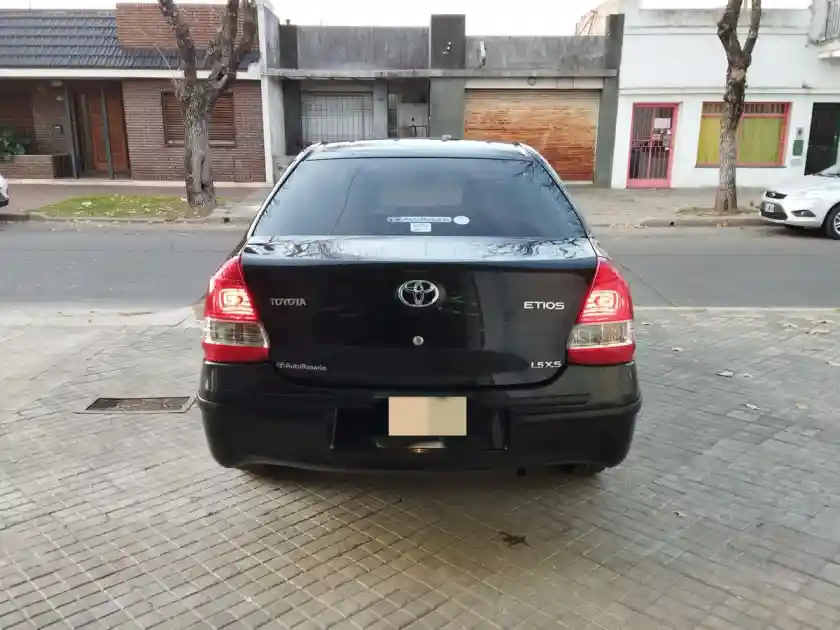 Toyota Etios 1.5 4 Ptas Xs  2015 - foto 4