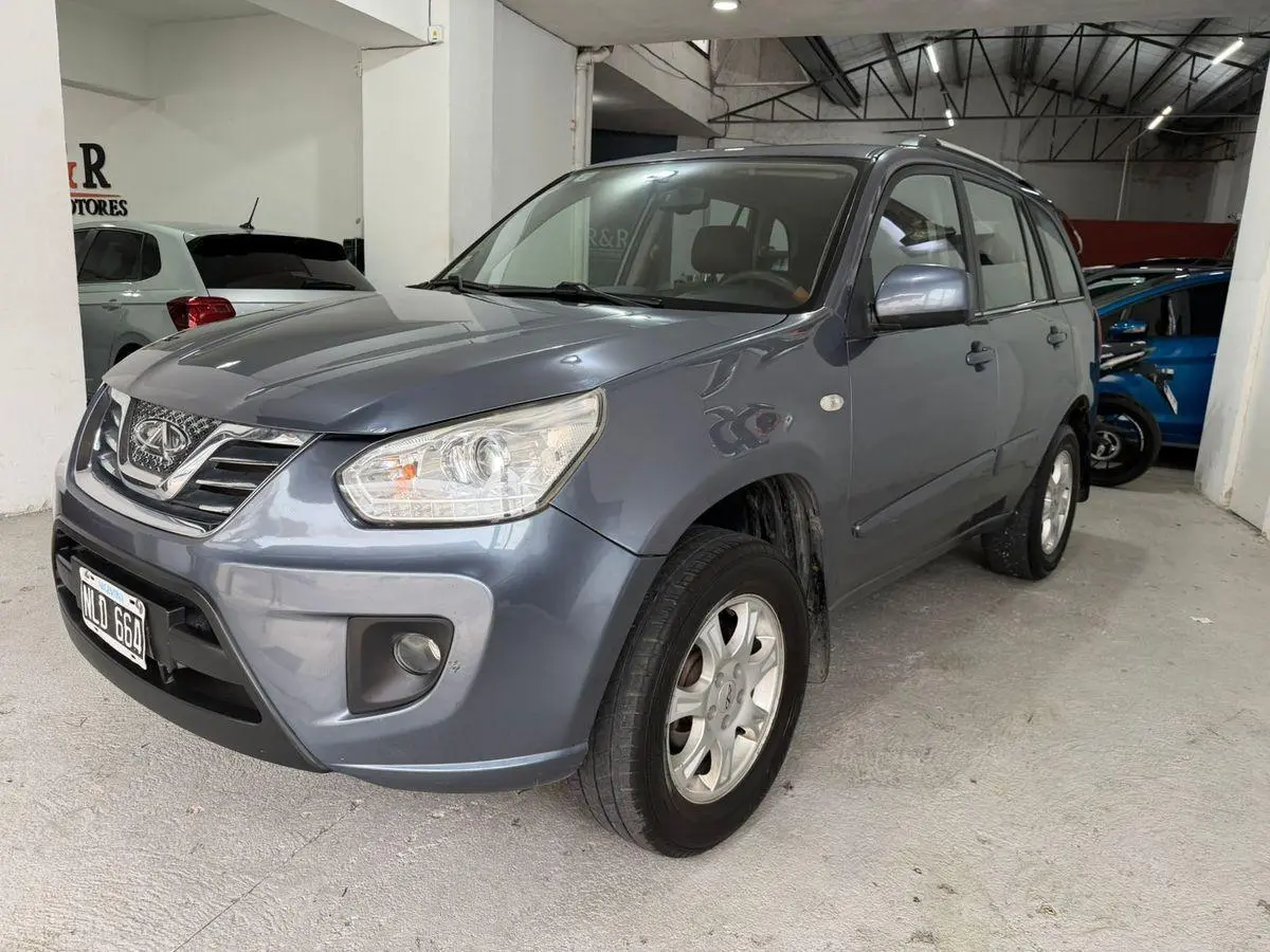 Chery Tiggo   2.0 4X2 Confort       L/13  2014 - foto 2