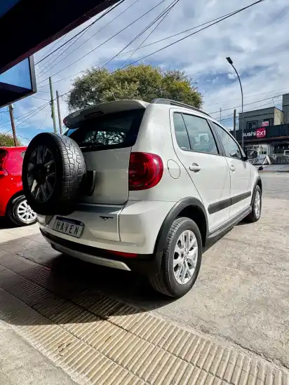 Volkswagen Fox Crossfox 1.6 Highline     L/10  2014 - foto 3