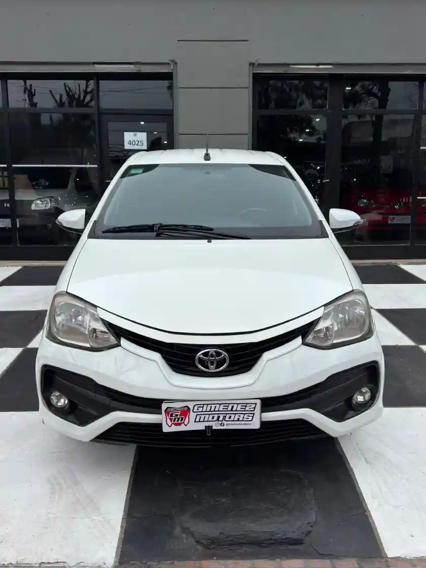 Toyota Etios 1.5 4 Ptas Xls 6Mt  2018 - foto 3