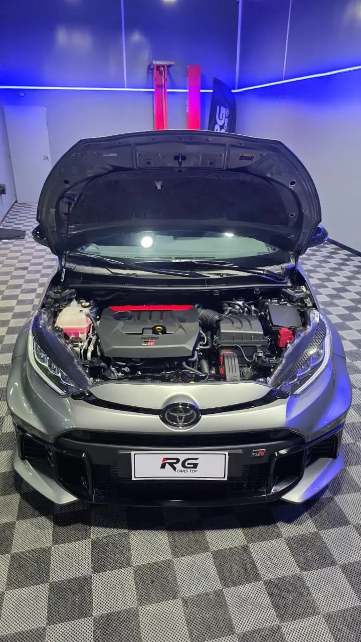 Toyota Yaris 1.6T 3 Ptas Gr L/25  2026 - foto 5