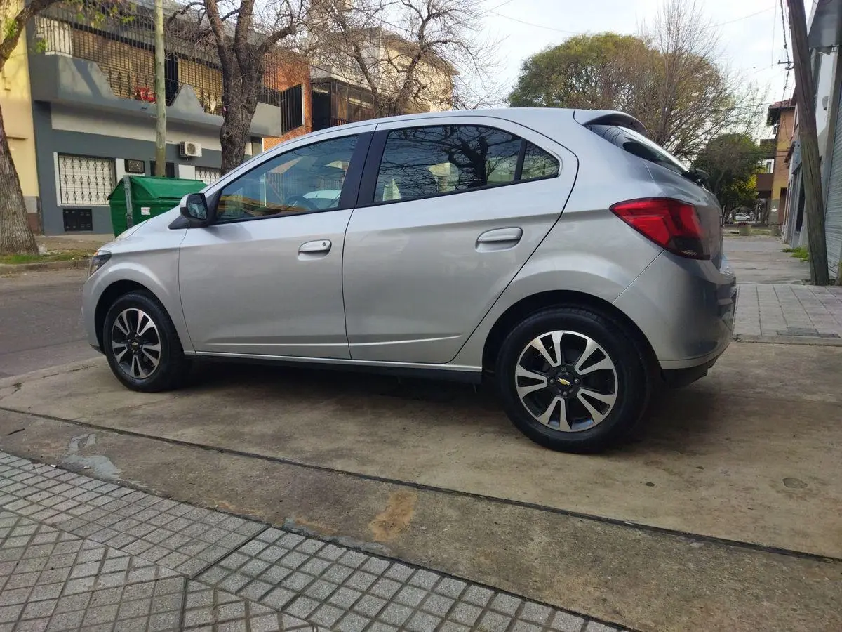 Chevrolet Onix 1.4 Ltz  2015 - foto 5