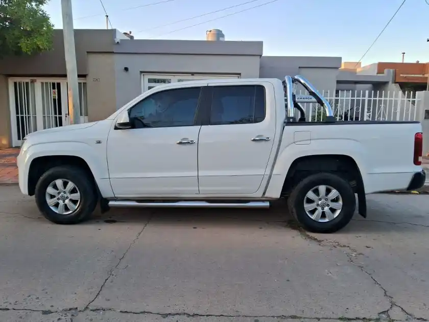 Volkswagen Amarok 20Td 4X2 Dc Starline 140Hp  2013 - foto 2