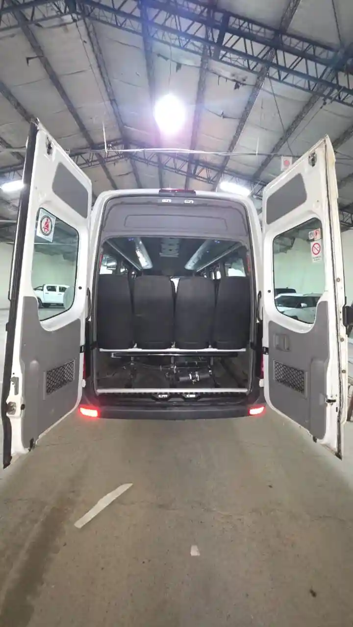 Mercedes Benz Sprinter 515 Minibus 4325 19+1  2013 - foto 4