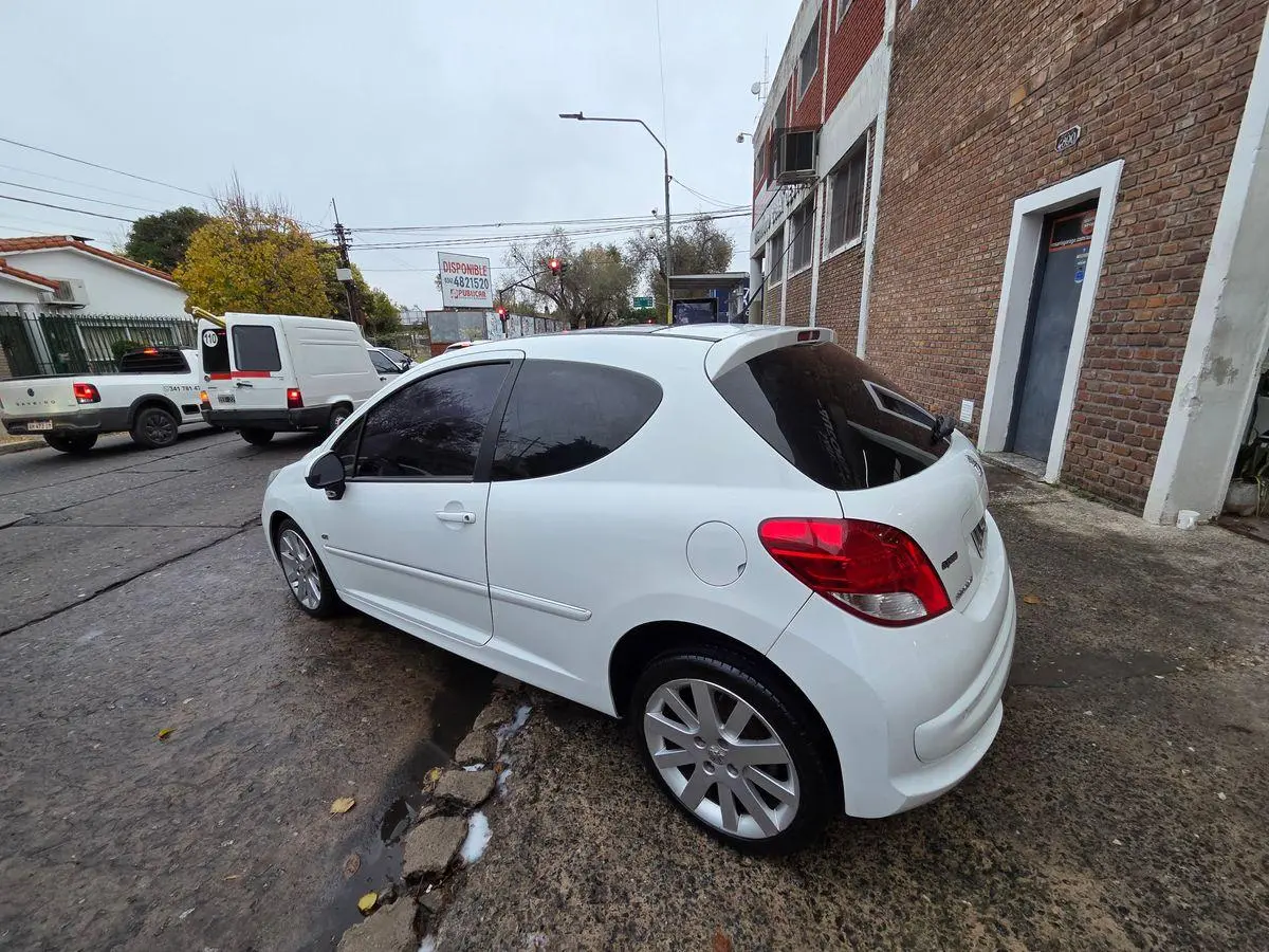 Peugeot 207 1.6 Gti 3 Ptas  2012 - foto 2