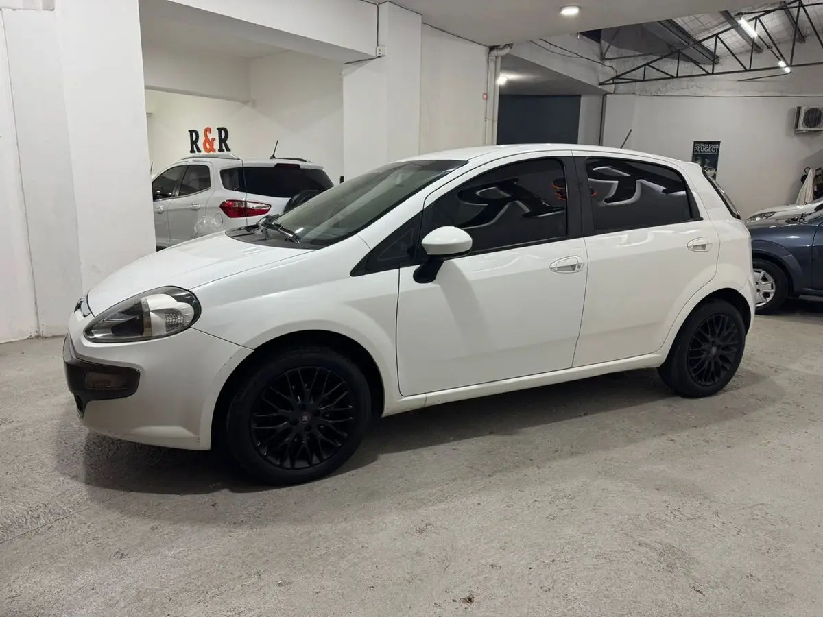 Fiat Punto 1.6 Essence L/13 Dualogic  2013 - foto 5