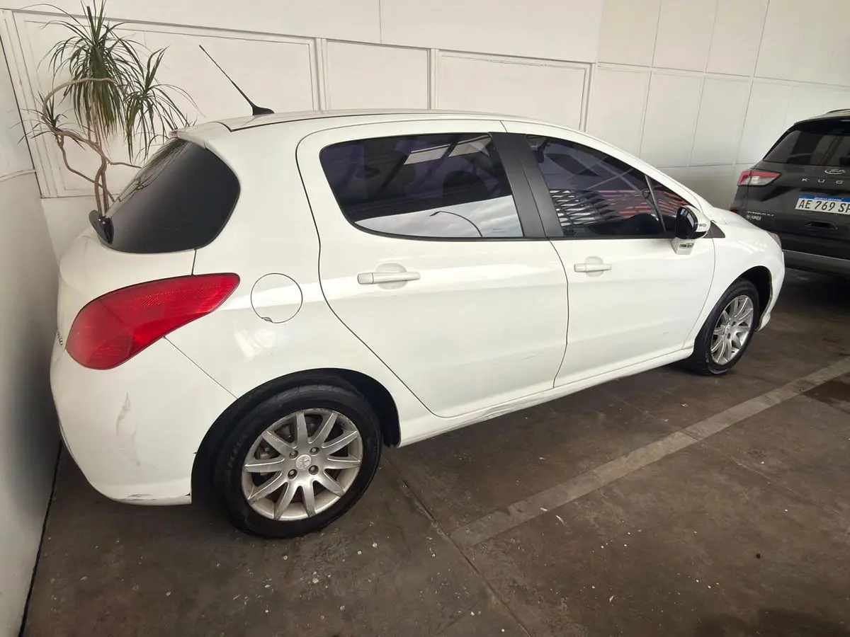 Peugeot 308 1.6  Hdi Active  2013 - foto 2