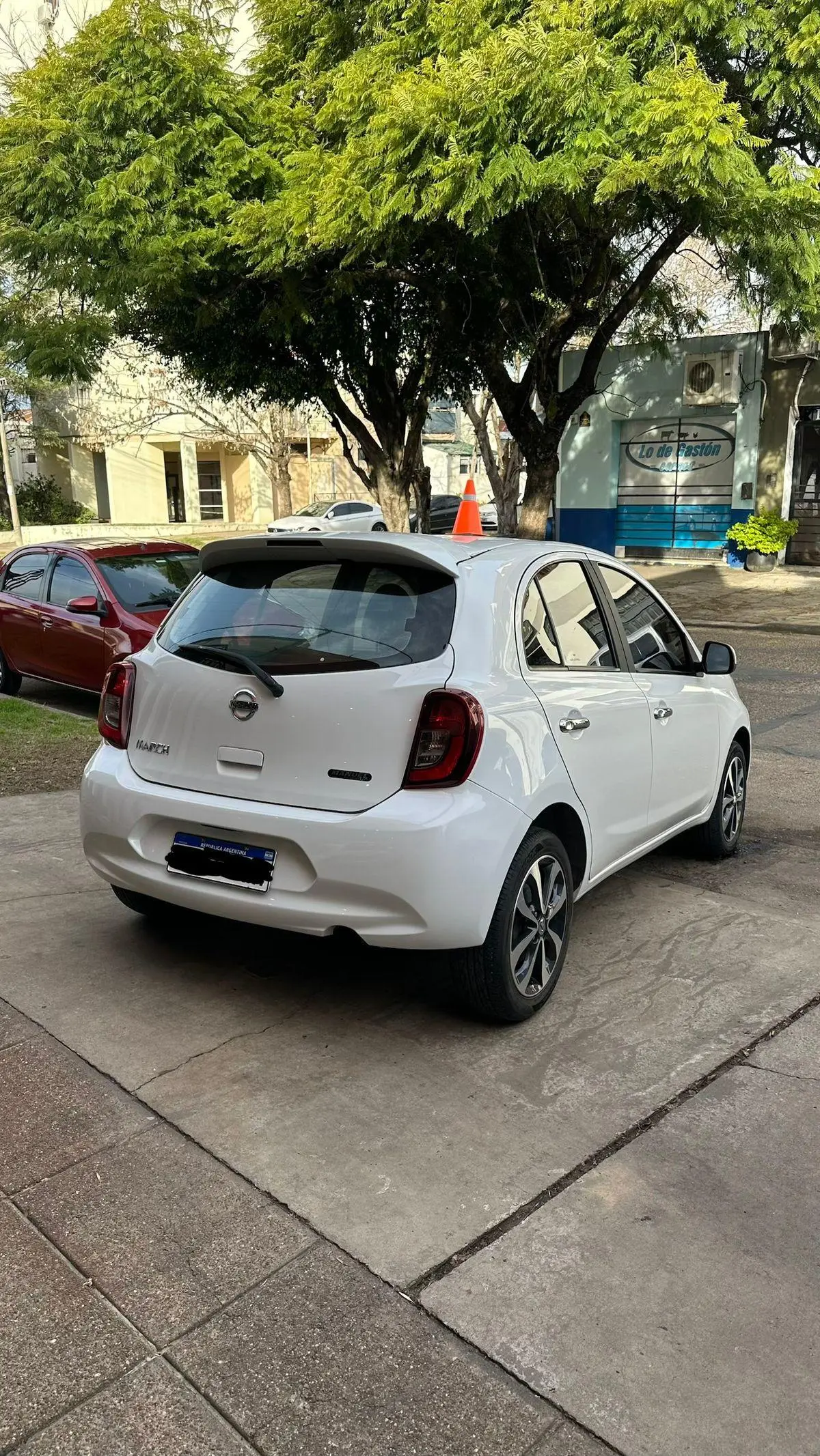 Nissan March 1.6 Advance Pure Drive  2018 - foto 3