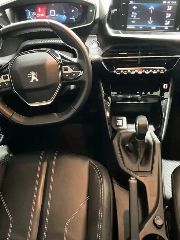 Peugeot 208 L/20 1.6 Allure Tiptronic  2022 - foto 3