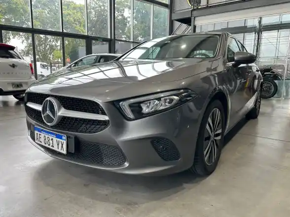 Mercedes Benz A 200 Sedan Progressive       L/19  2021 - foto 1