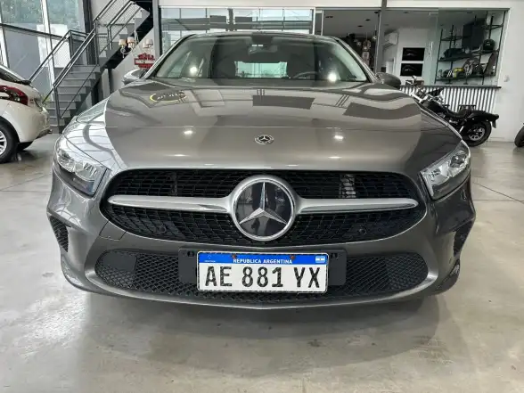 Mercedes Benz A 200 Sedan Progressive       L/19  2021 - foto 3