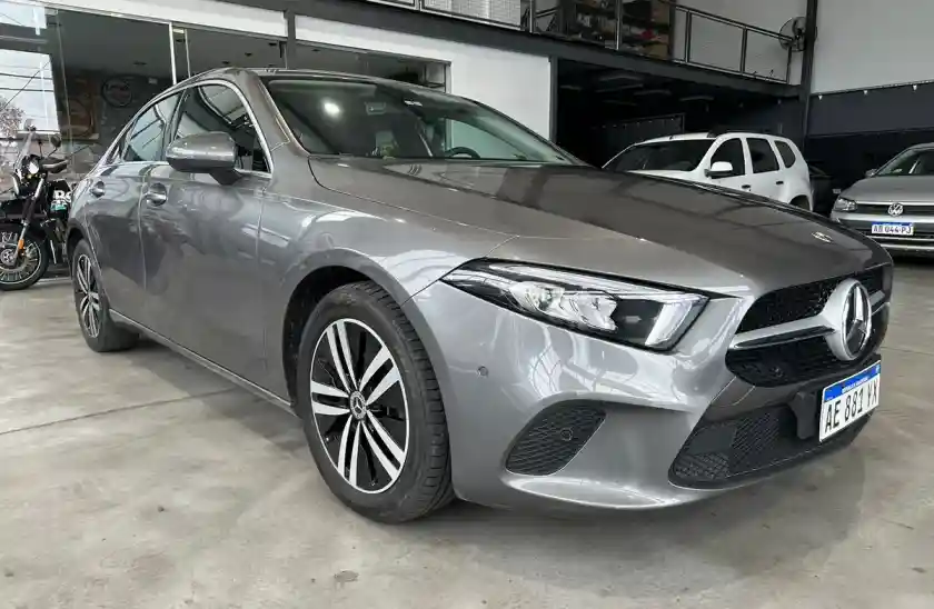 Mercedes Benz A 200 Sedan Progressive       L/19  2021 - foto 4